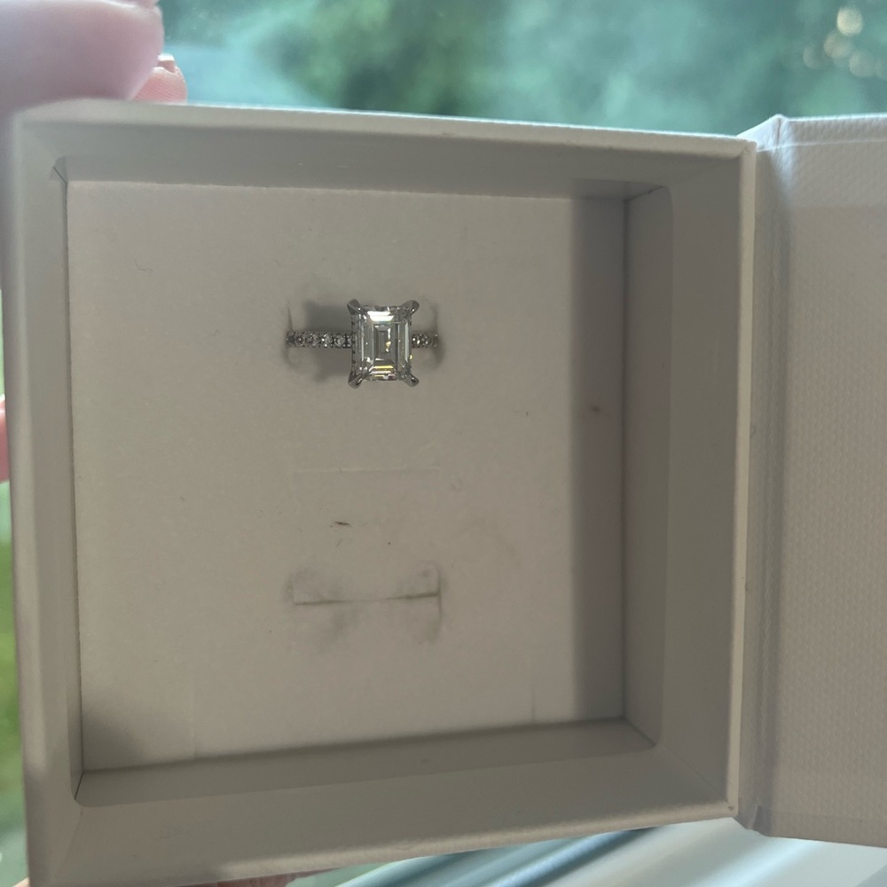 Emerald cut 3ct pave band